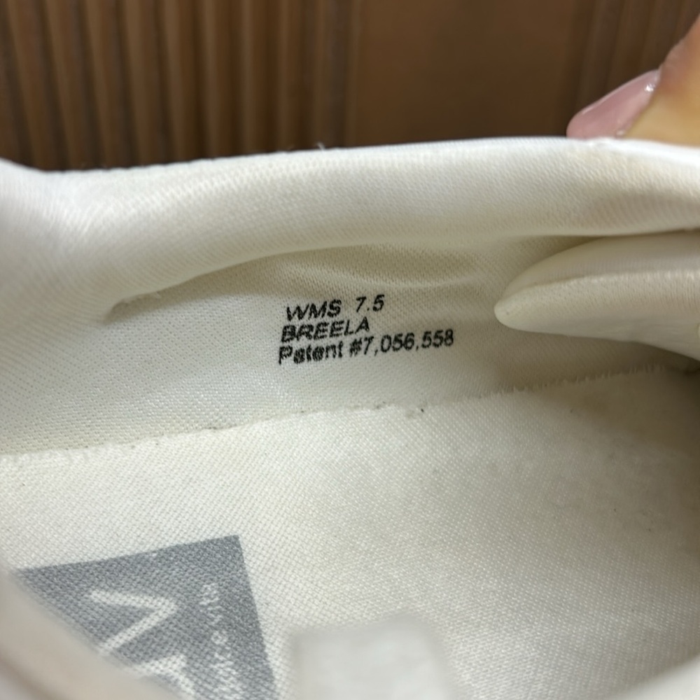 White cream Sneakers with Tan Soles - Picture 9 of 10